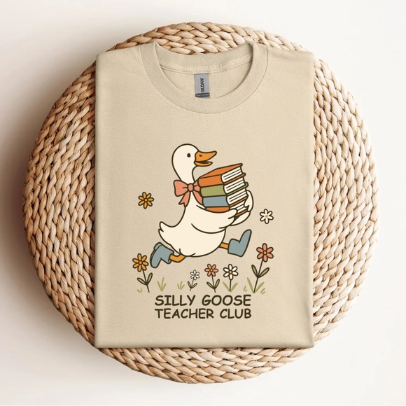 Teacher Club T-Shirt - Picture 1 of 1